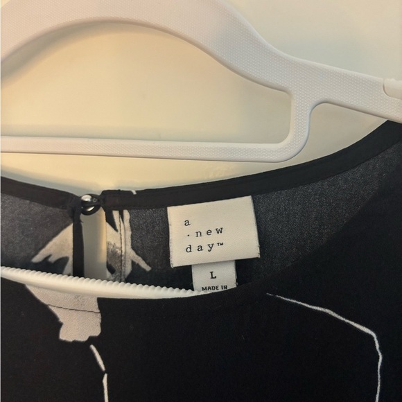 A New Day Elegant Black Floral Dress - Picture 5 of 6